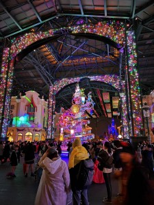 984185F4-0270-44D4-82E0-1C1012066CEF