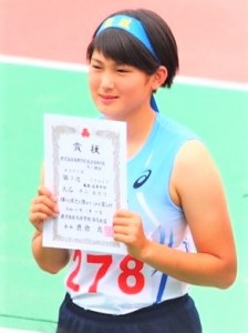 女子やり投げ平山